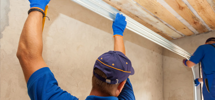commercial overhead garage door repair in Meadow Woods